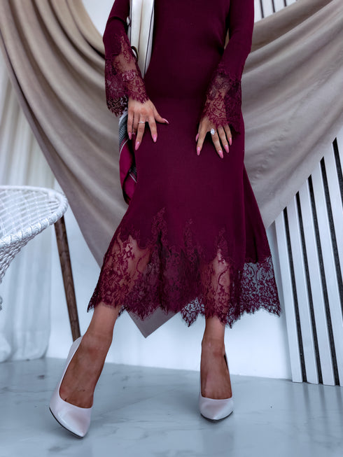 Adīta kleita "EMBER FIRE 552" - BORDO